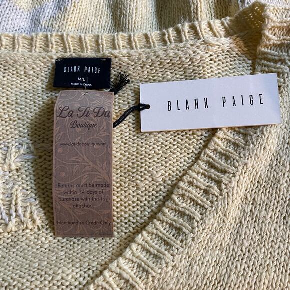 Blank Paige Sweater Yellow Star Distressed Sz M/L V Neck Oversized Pullover NEW - Picture 5 of 11